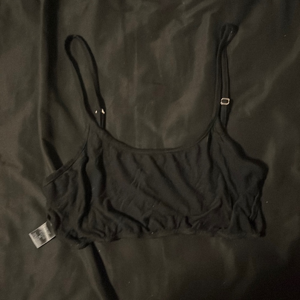 Black crop top